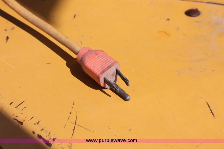 image for item H5899 Vermeer BC1800A wood brush chipper