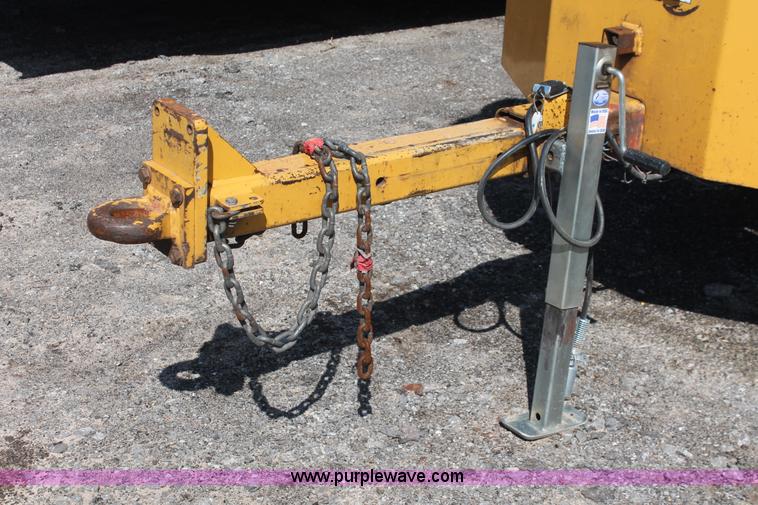 image for item H5899 Vermeer BC1800A wood brush chipper