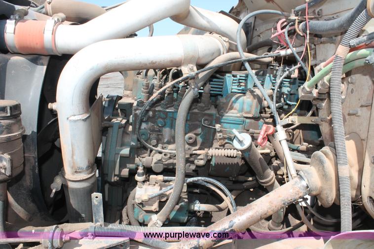 image for item H5902 1995 International 4700 dump truck