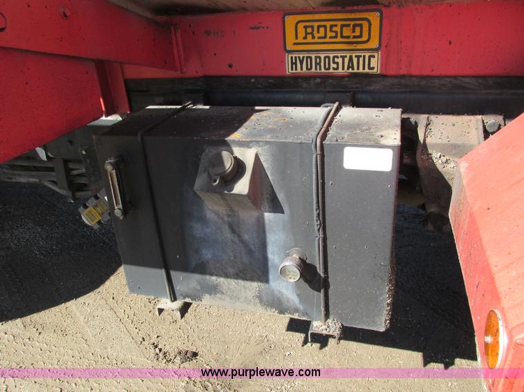 image for item I4044 1994 Ford F700 oil distributor truck
