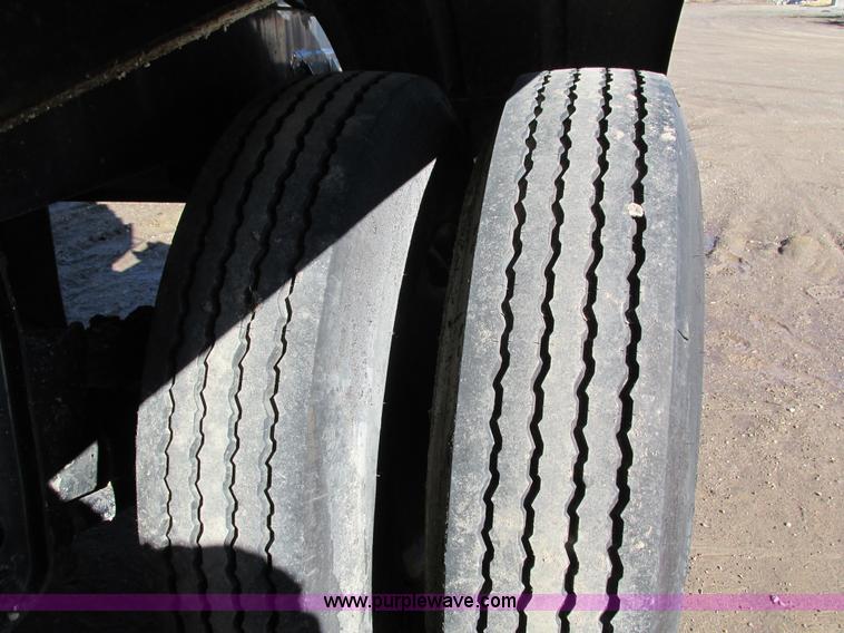 image for item I4045 1993 Etnyre asphalt tanker trailer