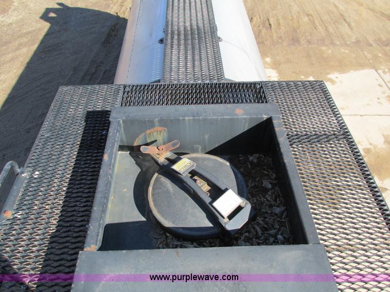 image for item I4045 1993 Etnyre asphalt tanker trailer