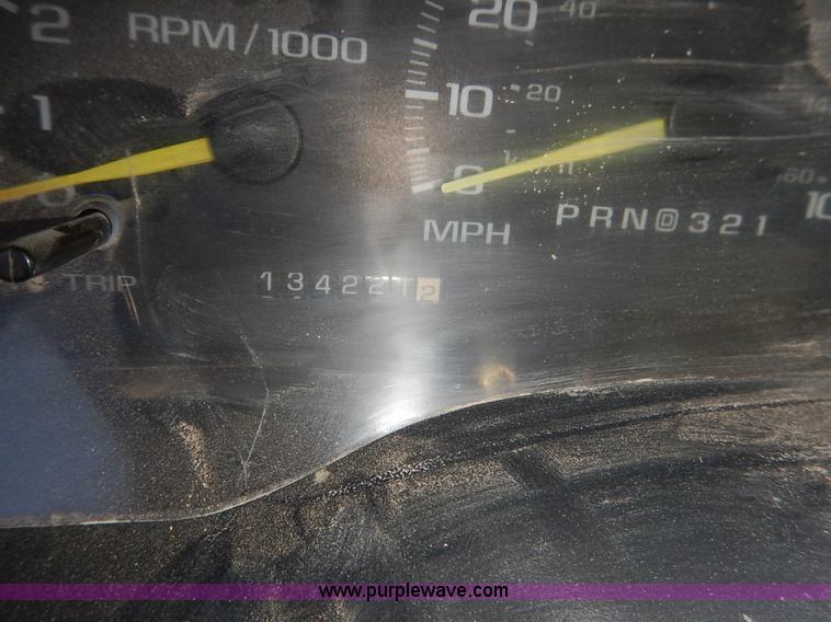 image for item I5018 1998 Chevrolet 1500 pickup truck