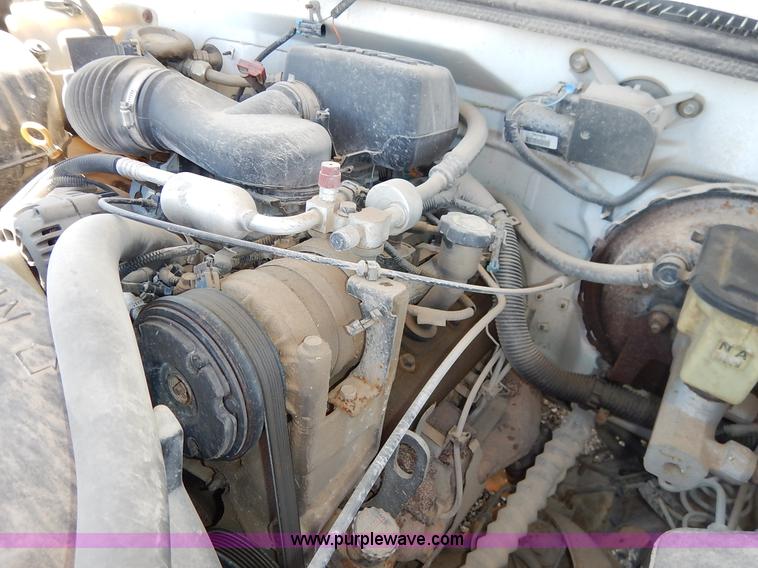 image for item I5018 1998 Chevrolet 1500 pickup truck