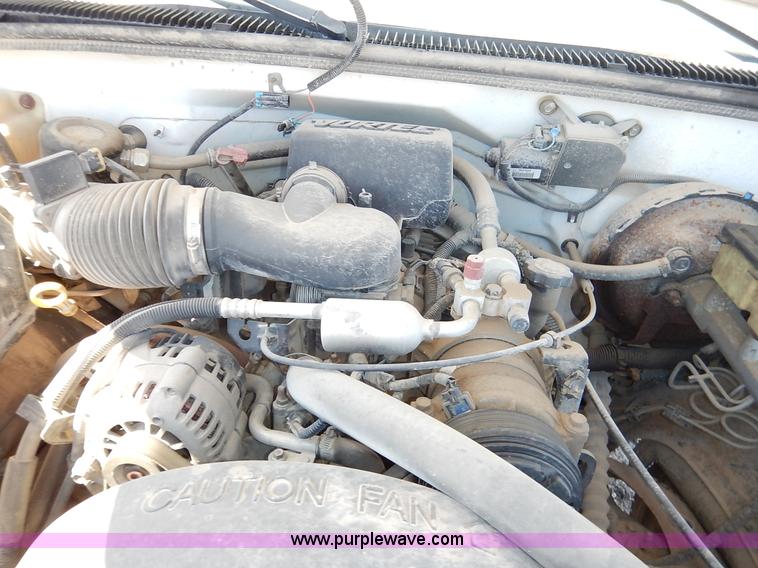 image for item I5018 1998 Chevrolet 1500 pickup truck