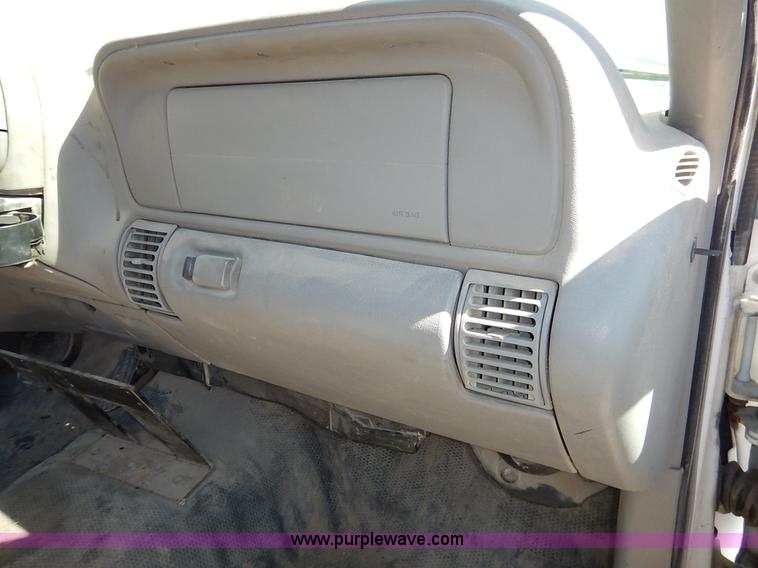 image for item I5018 1998 Chevrolet 1500 pickup truck