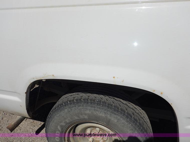 image for item I5018 1998 Chevrolet 1500 pickup truck