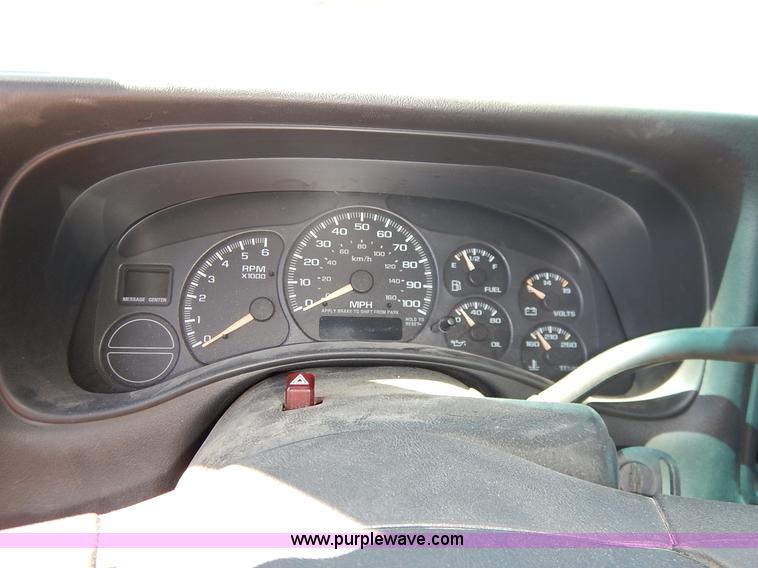 image for item I5019 2002 Chevrolet Silverado 1500 Ext. Cab pickup truck