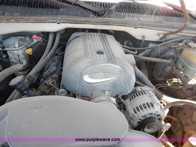 image for item I5019 2002 Chevrolet Silverado 1500 Ext. Cab pickup truck