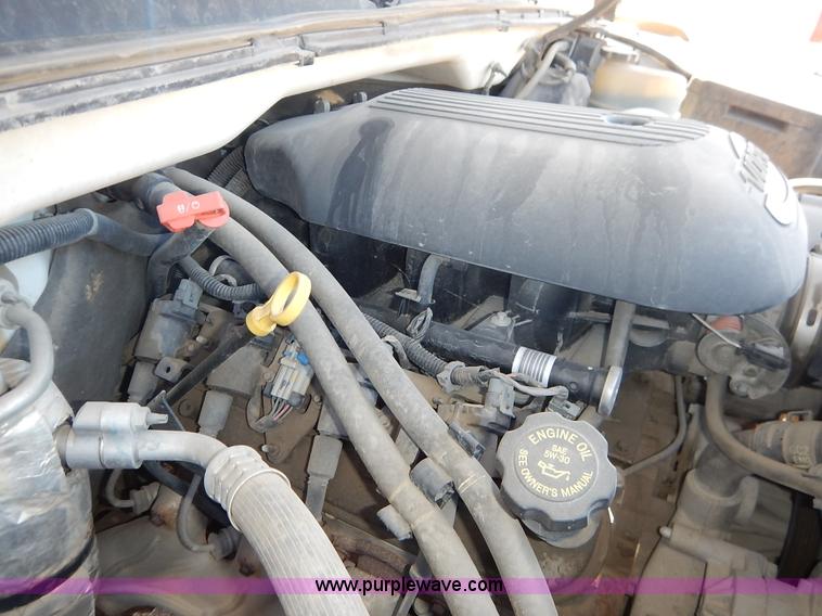 image for item I5019 2002 Chevrolet Silverado 1500 Ext. Cab pickup truck