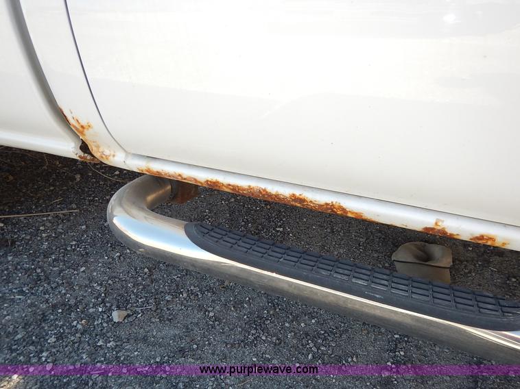 image for item I5019 2002 Chevrolet Silverado 1500 Ext. Cab pickup truck