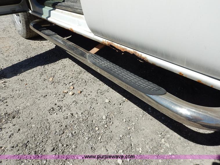 image for item I5019 2002 Chevrolet Silverado 1500 Ext. Cab pickup truck