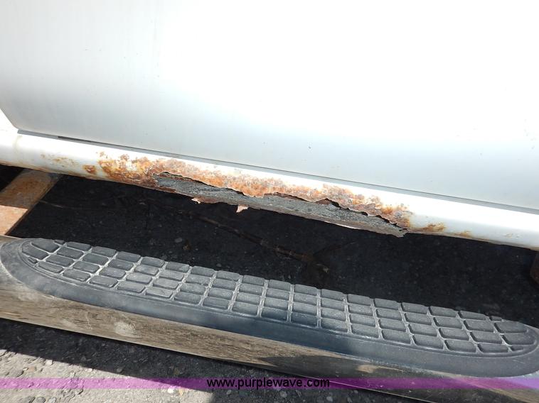 image for item I5019 2002 Chevrolet Silverado 1500 Ext. Cab pickup truck