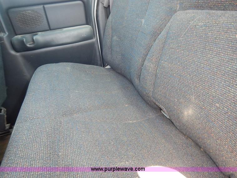 image for item I5019 2002 Chevrolet Silverado 1500 Ext. Cab pickup truck