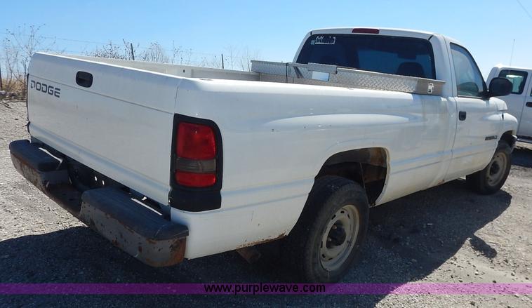 image for item I5020 2001 Dodge Ram 1500 pickup truck