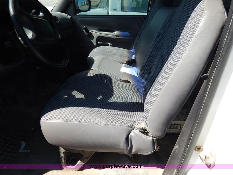 image for item I5020 2001 Dodge Ram 1500 pickup truck