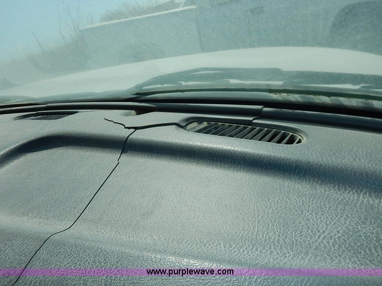 image for item I5020 2001 Dodge Ram 1500 pickup truck