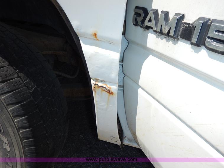 image for item I5020 2001 Dodge Ram 1500 pickup truck