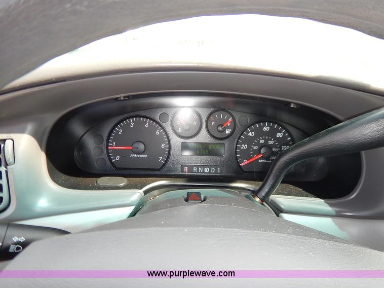 image for item I5025 2006 Ford Taurus SE