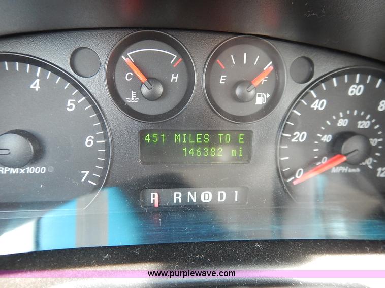 image for item I5025 2006 Ford Taurus SE