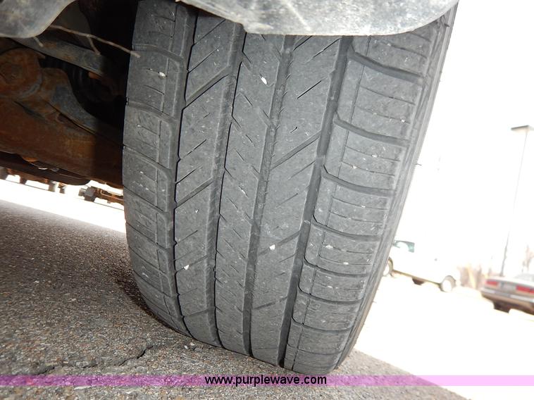 image for item I5025 2006 Ford Taurus SE