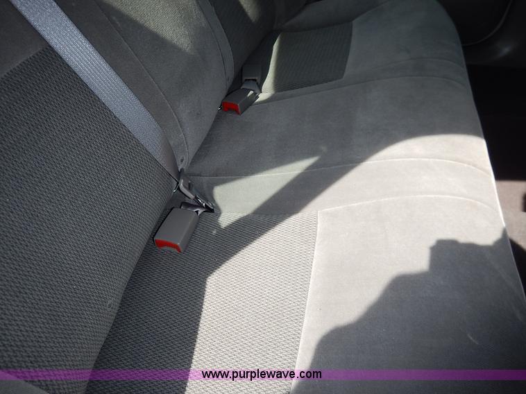 image for item I5025 2006 Ford Taurus SE