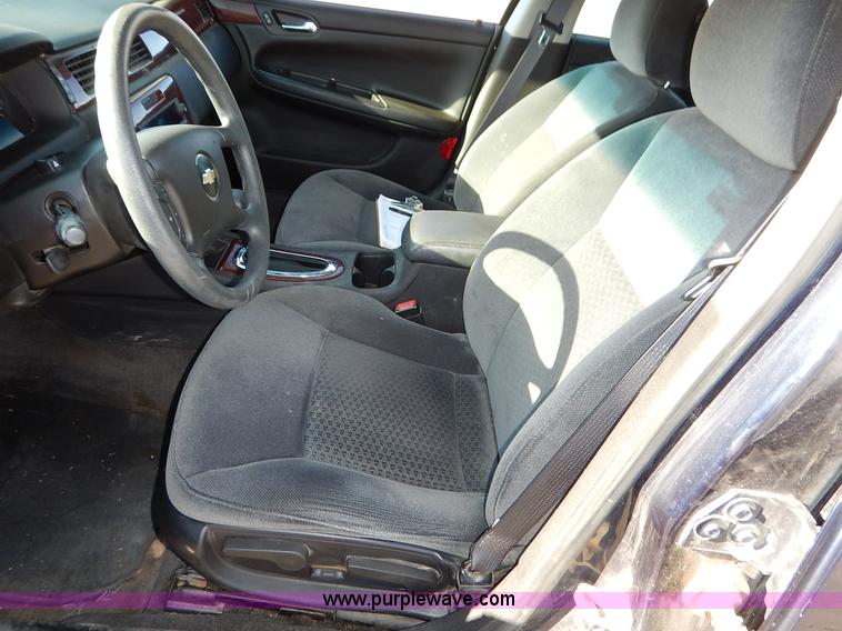 image for item I5027 2009 Chevrolet Impala LS