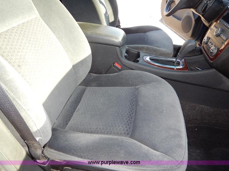 image for item I5027 2009 Chevrolet Impala LS