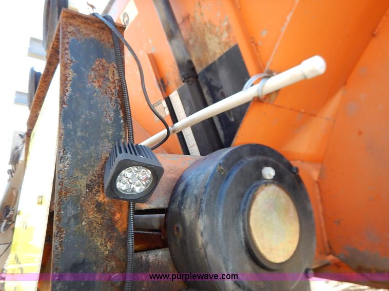 image for item I5049 1993 Monroe 409 spreader