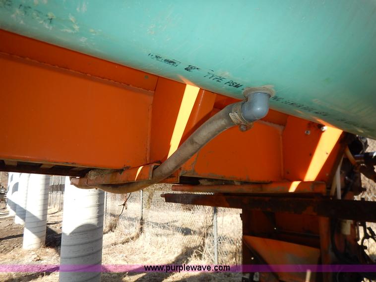 image for item I5049 1993 Monroe 409 spreader