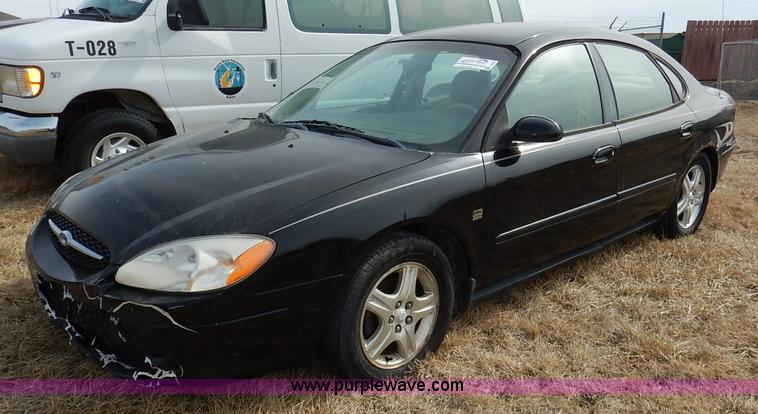 image for item I5057 2000 Ford Taurus SE