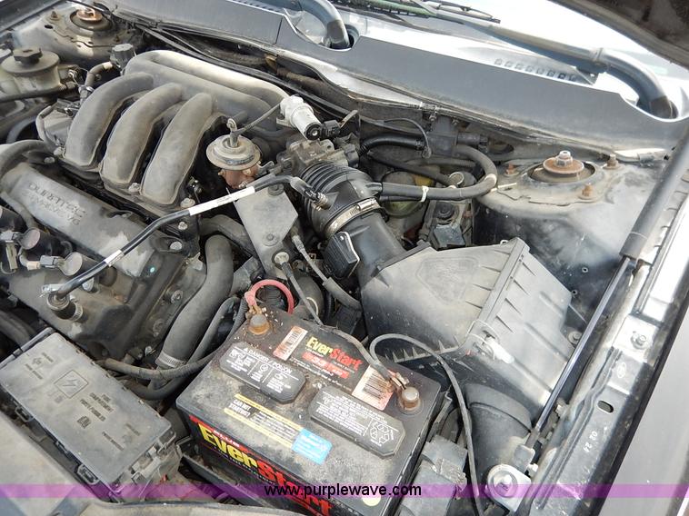 image for item I5057 2000 Ford Taurus SE