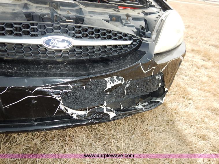 image for item I5057 2000 Ford Taurus SE