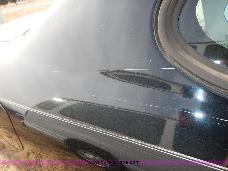 image for item I5057 2000 Ford Taurus SE