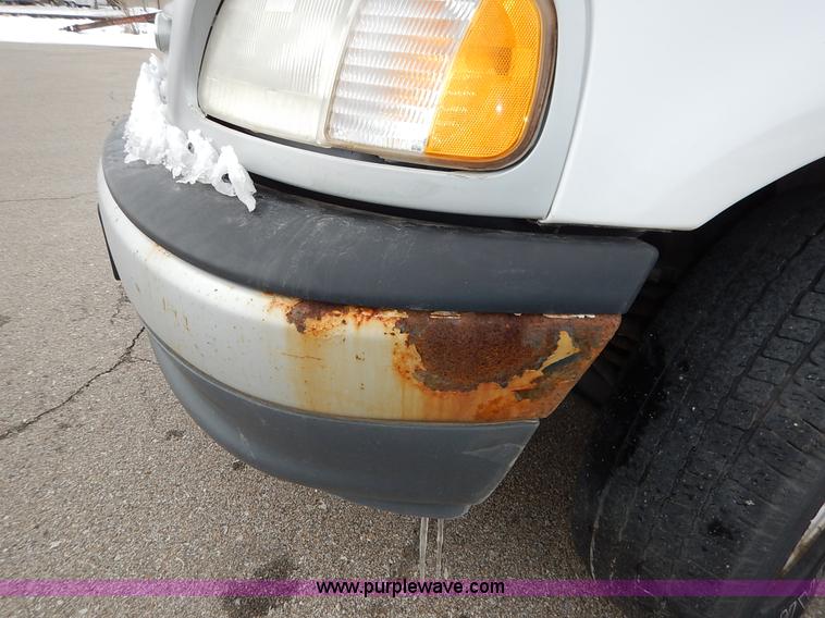 image for item I5100 1999 Ford F150 pickup truck