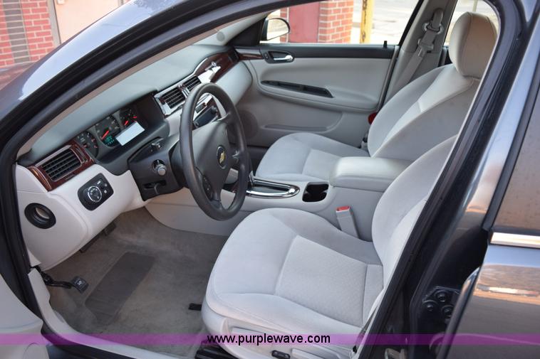 image for item K2331 2010 Chevrolet Impala LS