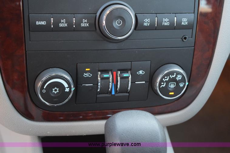 image for item K2331 2010 Chevrolet Impala LS