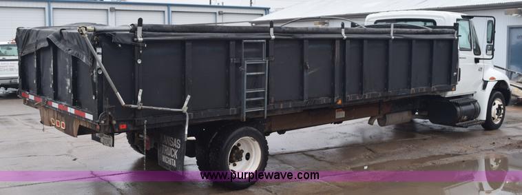 image for item K2415 2007 International 4100 dump truck