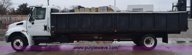 image for item K2415 2007 International 4100 dump truck