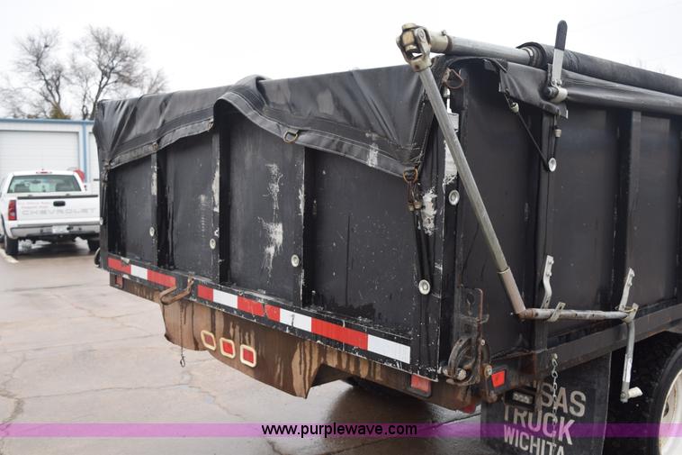 image for item K2415 2007 International 4100 dump truck