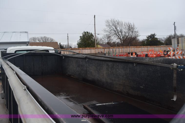 image for item K2415 2007 International 4100 dump truck