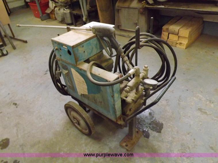 image for item K3213 Malsbary pressure washer