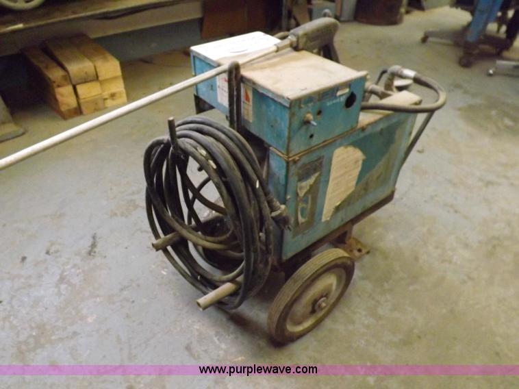 image for item K3213 Malsbary pressure washer