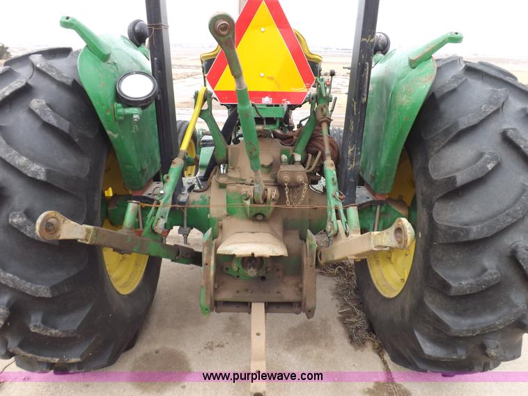 image for item K3215 John Deere 2020 tractor