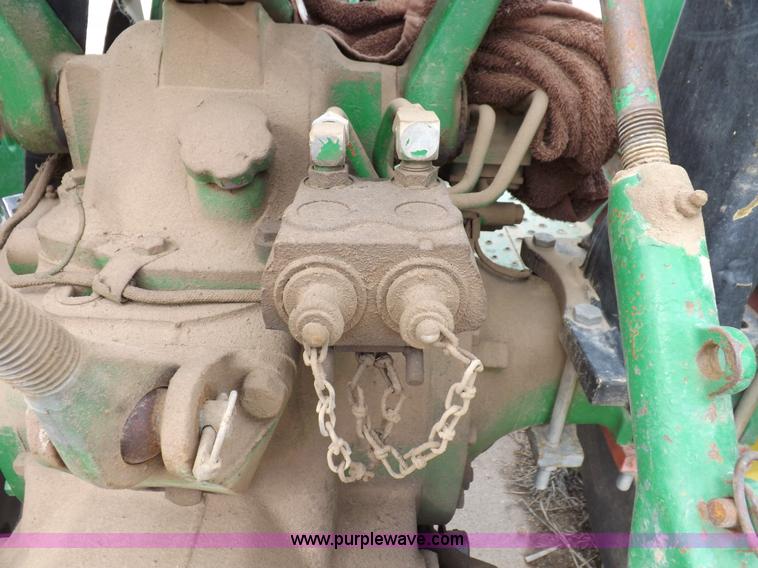 image for item K3215 John Deere 2020 tractor