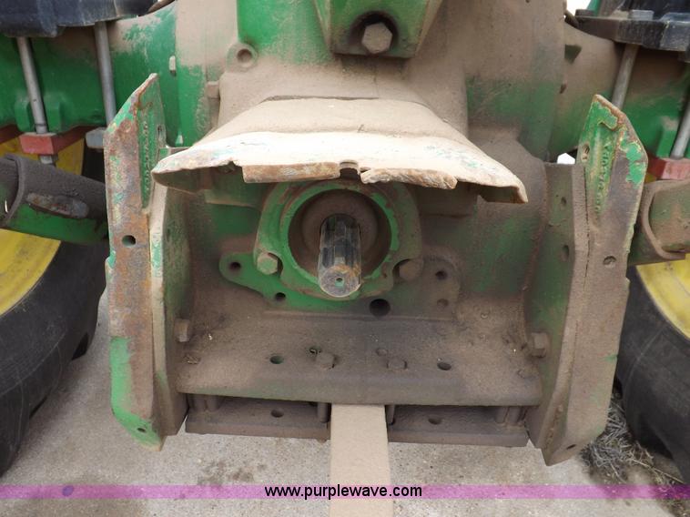 image for item K3215 John Deere 2020 tractor