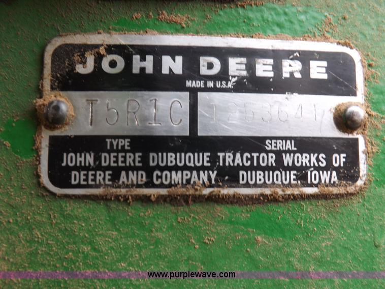 image for item K3215 John Deere 2020 tractor