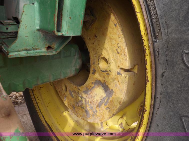 image for item K3216 John Deere 4030 tractor