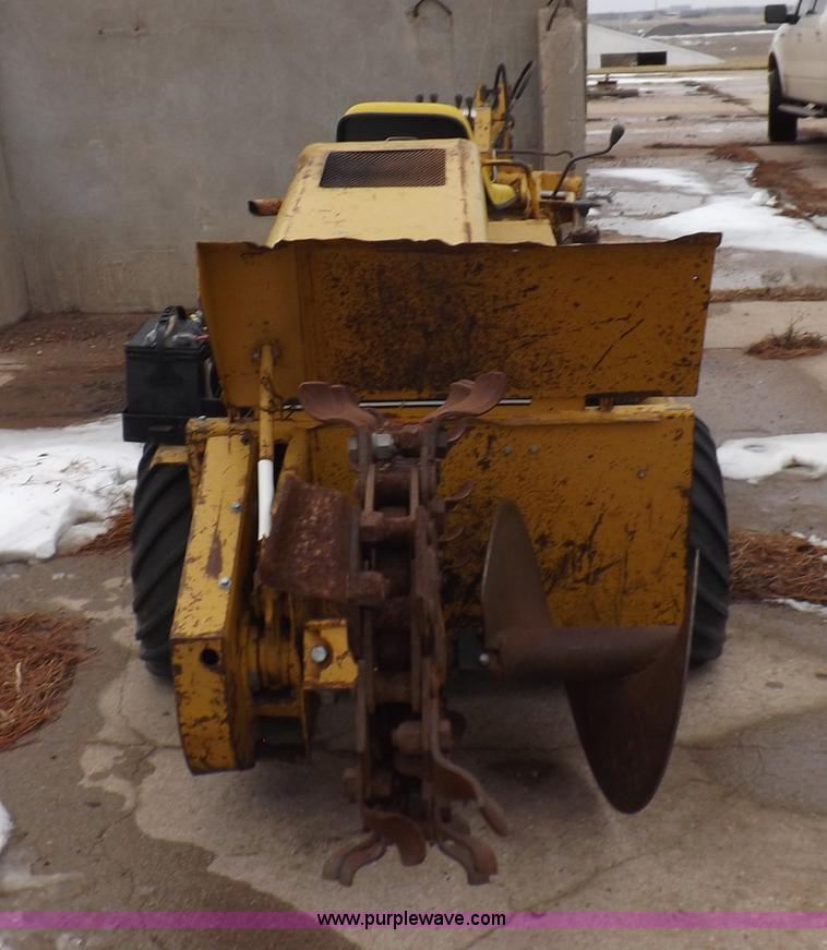image for item K3218 Case Davis 30T4 trencher