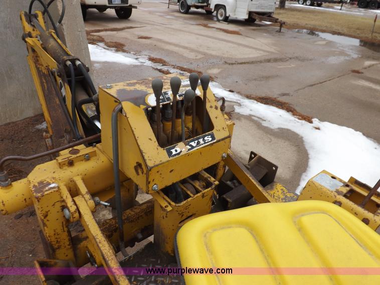 image for item K3218 Case Davis 30T4 trencher